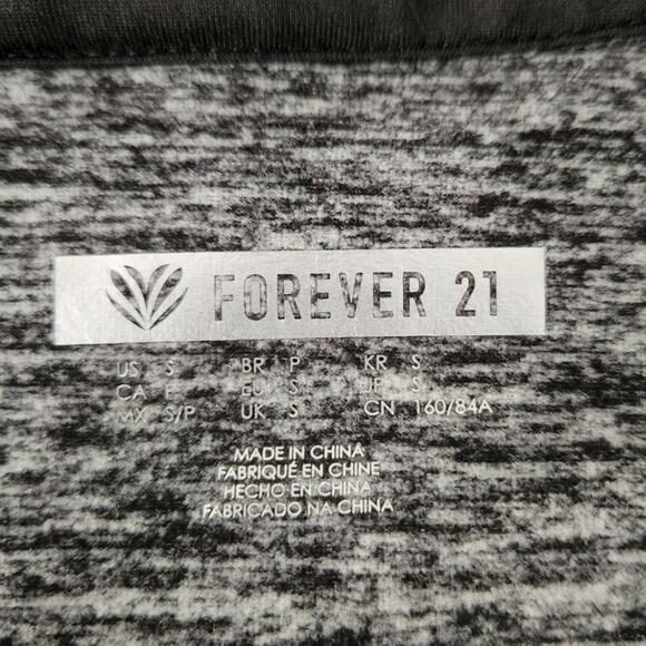Forever 21 Women's Activewear Thumb Hole Quarter Zip Gray Pullover Small - Picture 8 of 9